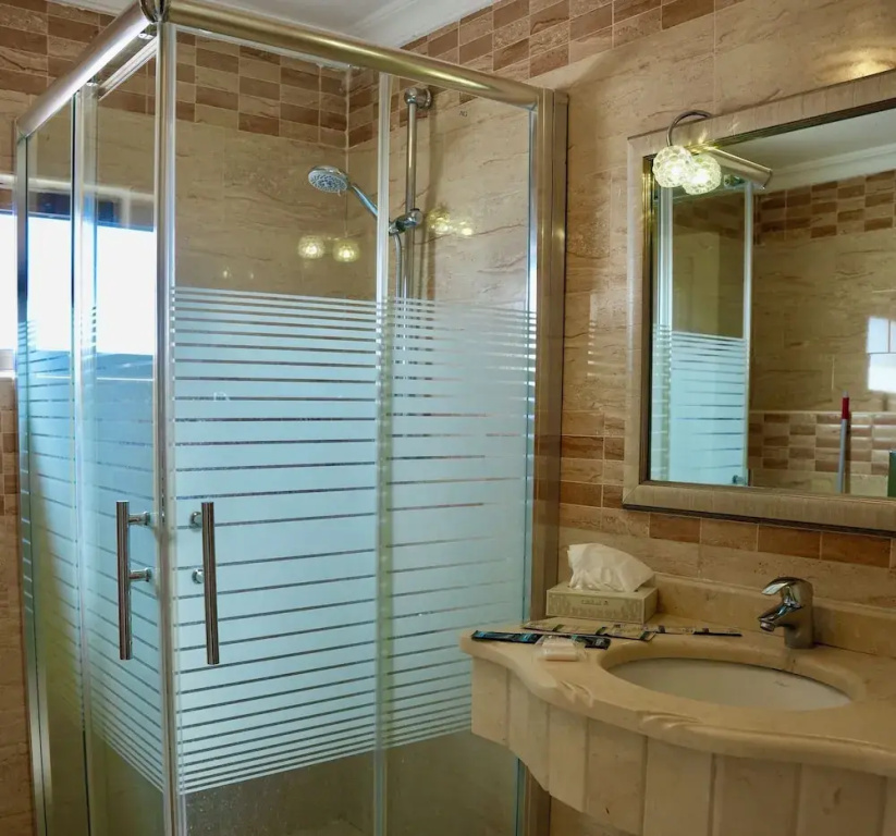 Standard Double room with balcony (twin beds)
