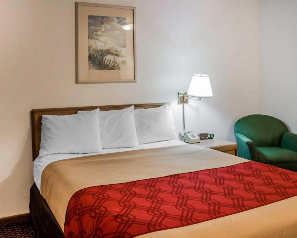 Standard Double room (full double bed)