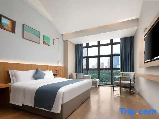 Standard Double room with lake view (full double bed)