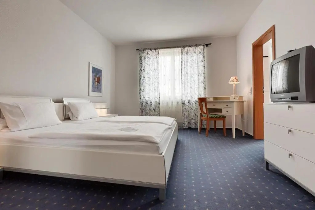 Zum Hirsch - Chambres