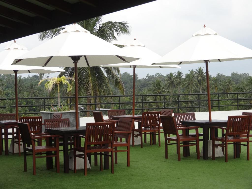 Refresh Hotel
