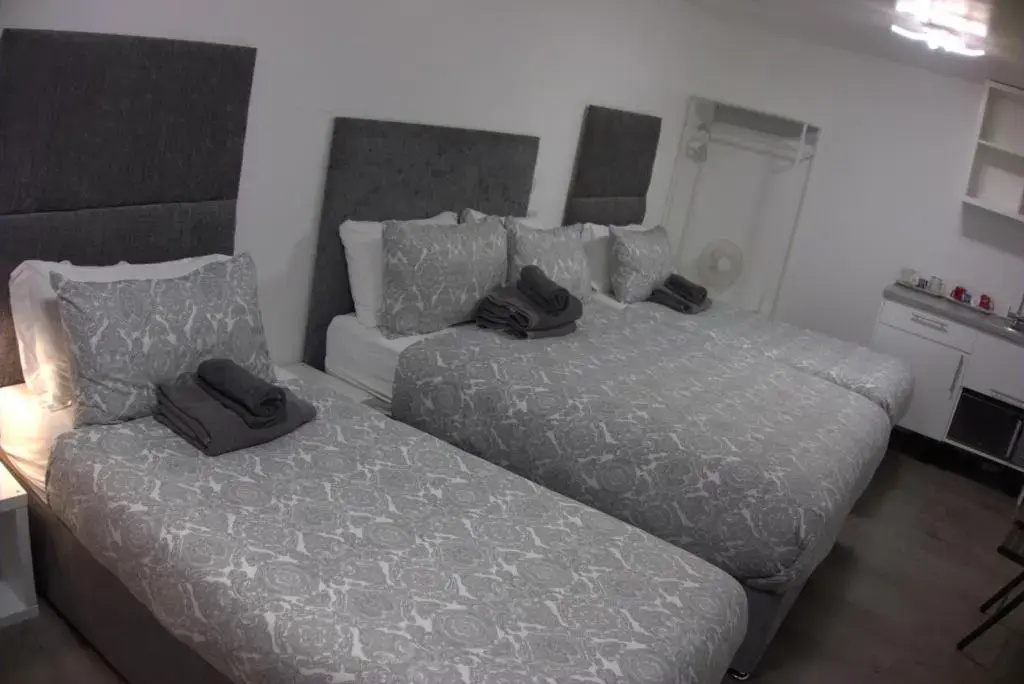 Triple room