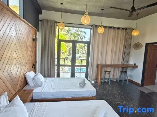 Deluxe Double room with garden view (full double bed)