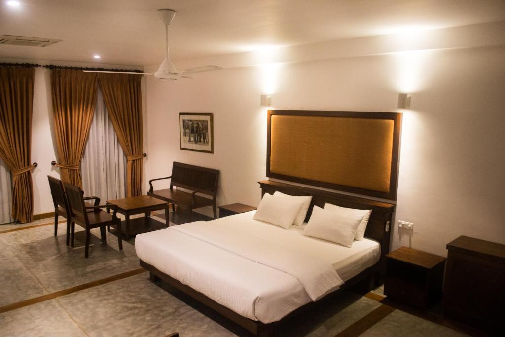 Refresh Hotel