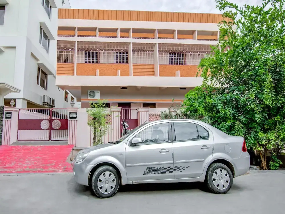 Sunrise Villas by OYO Rooms