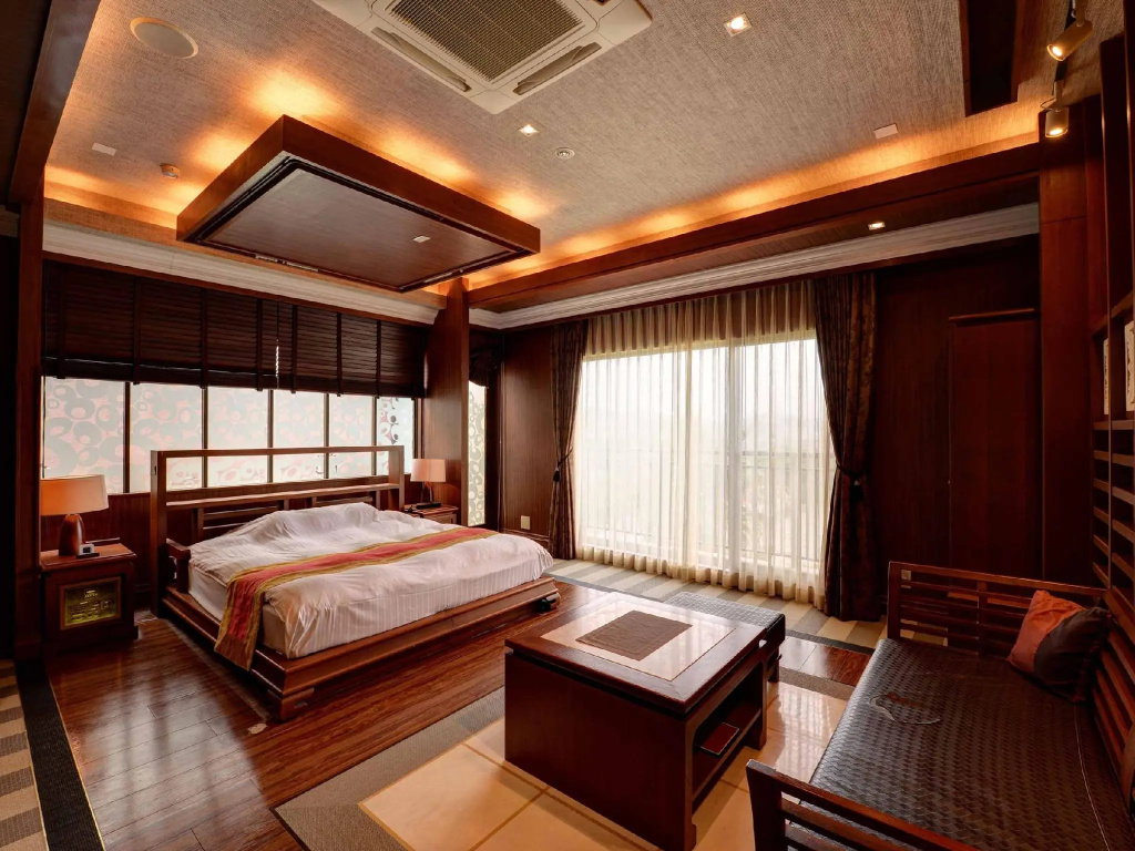 Double Suite (full double bed)