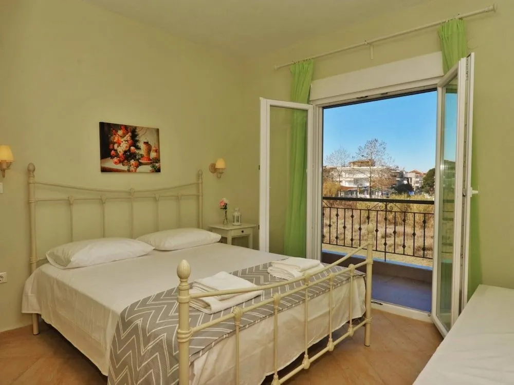 Fotinia Beach House 1st floor - Dionysiou Beac... - фото 11