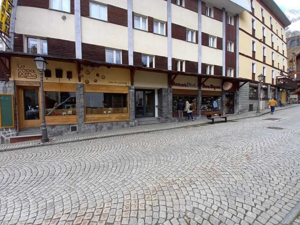 Newly Renovated Apartment in Cervinia's Heart
