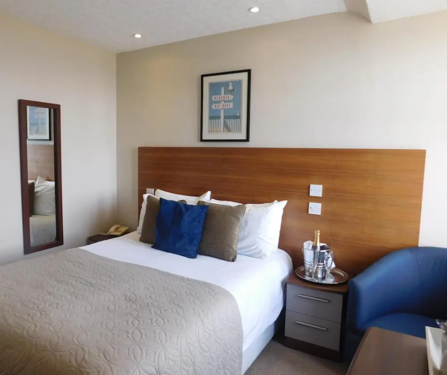 Cullen Bay Hotel - Général