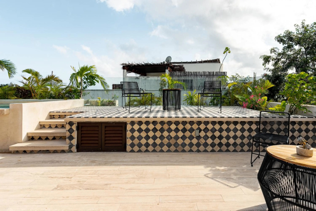 402 Amazing penthouse for couples