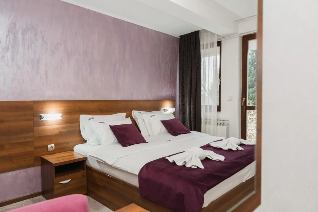 Hotel Damis — 2