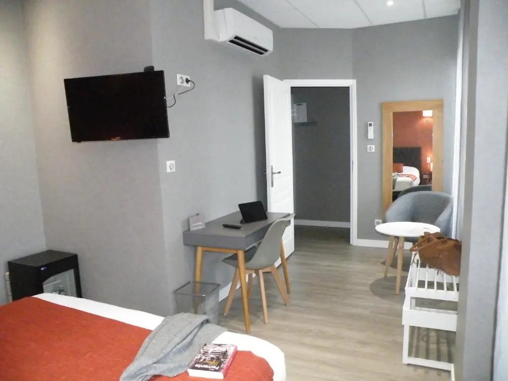 Brit Hotel Roanne - Le Grand Hotel - Chambres