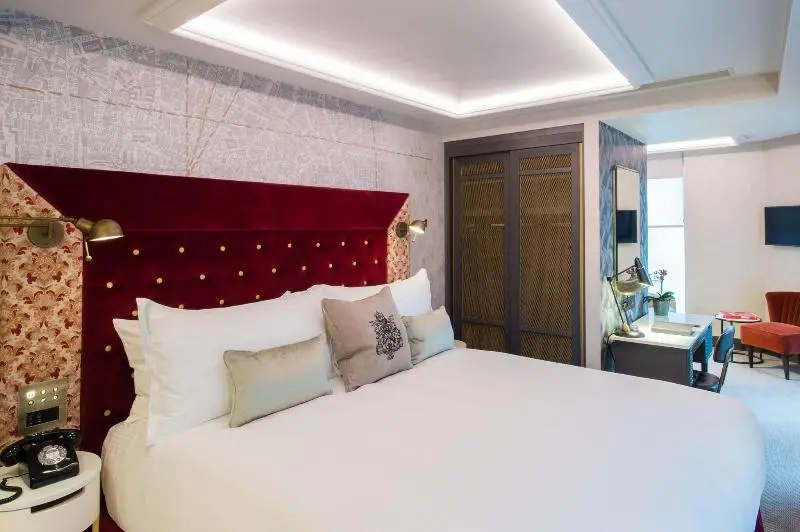 Double Studio (full double bed)
