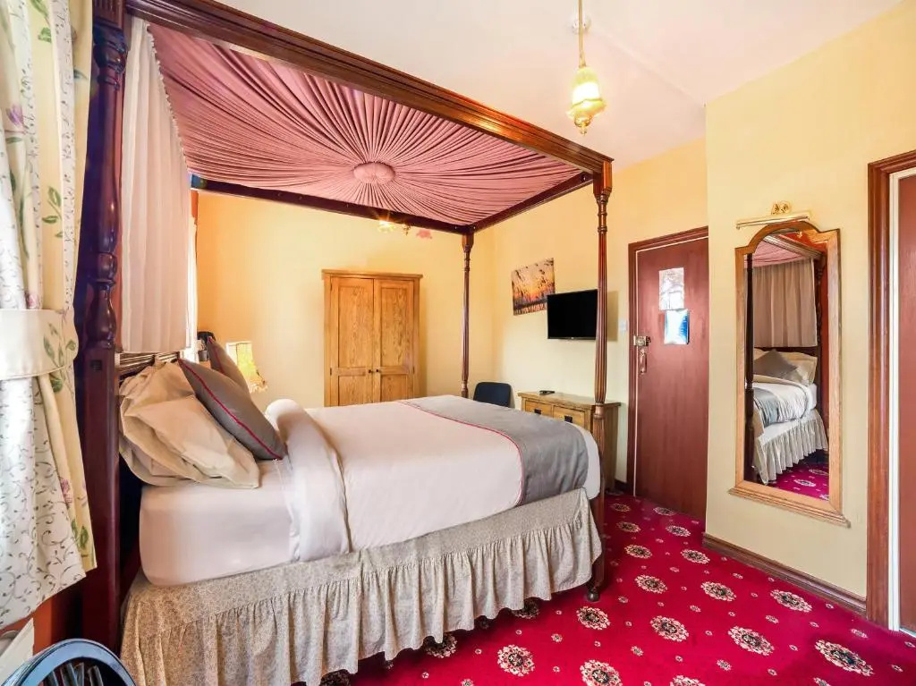 OYO The Royal Hotel - Chambres