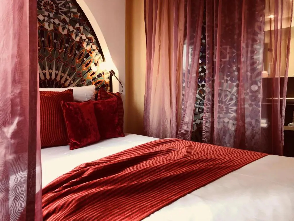 Deluxe Single room