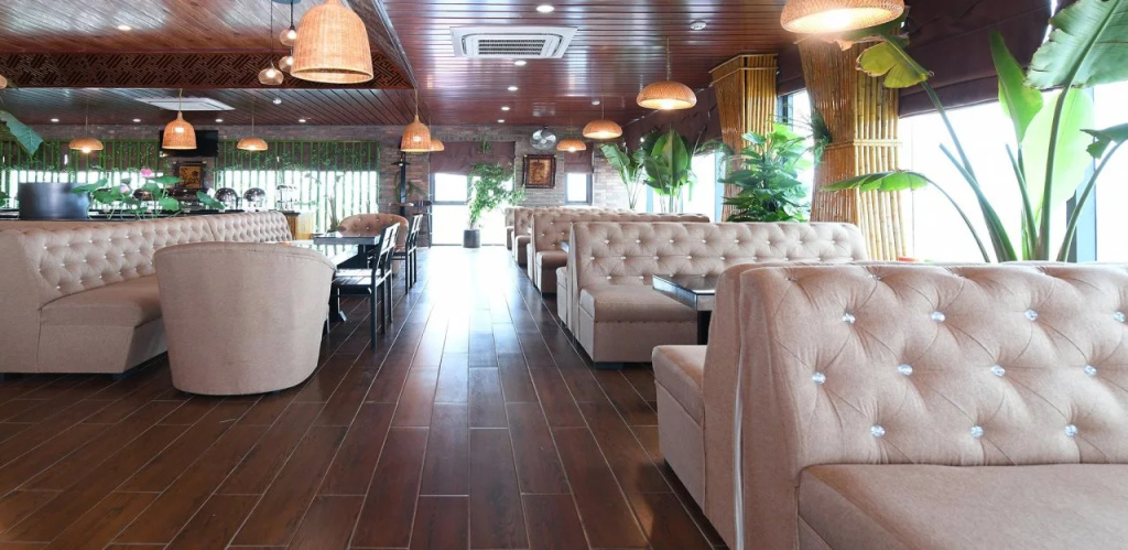 Lobby & Reception
