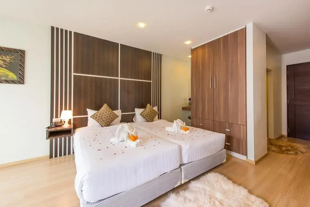 Deluxe Double Studio (twin beds)