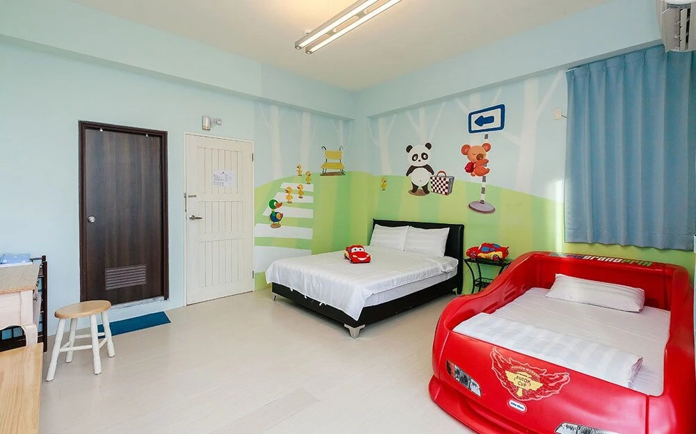 Standard Triple Family room