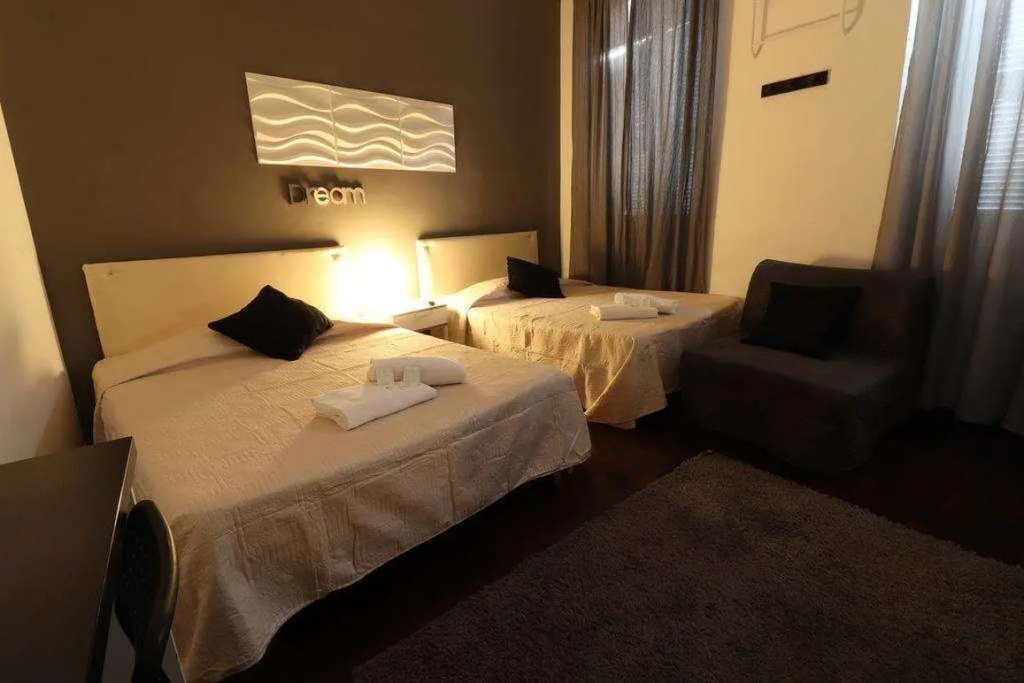 Standard Double room (twin beds)