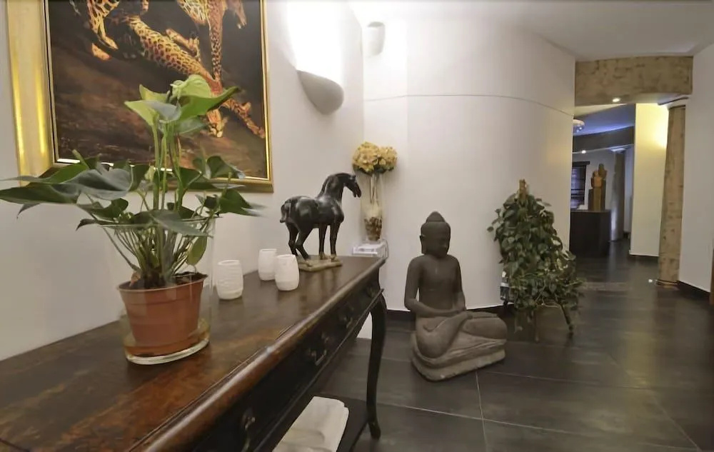 Hotel photo 12
