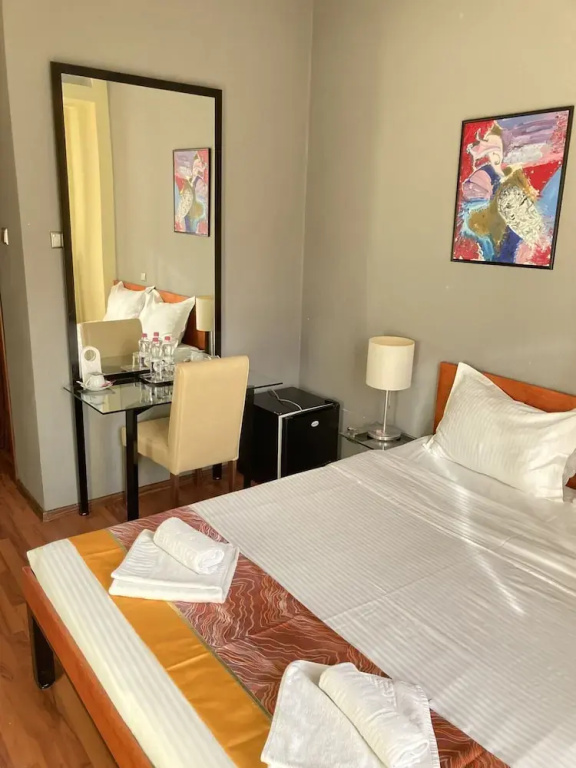 Comfort Double room (full double bed)