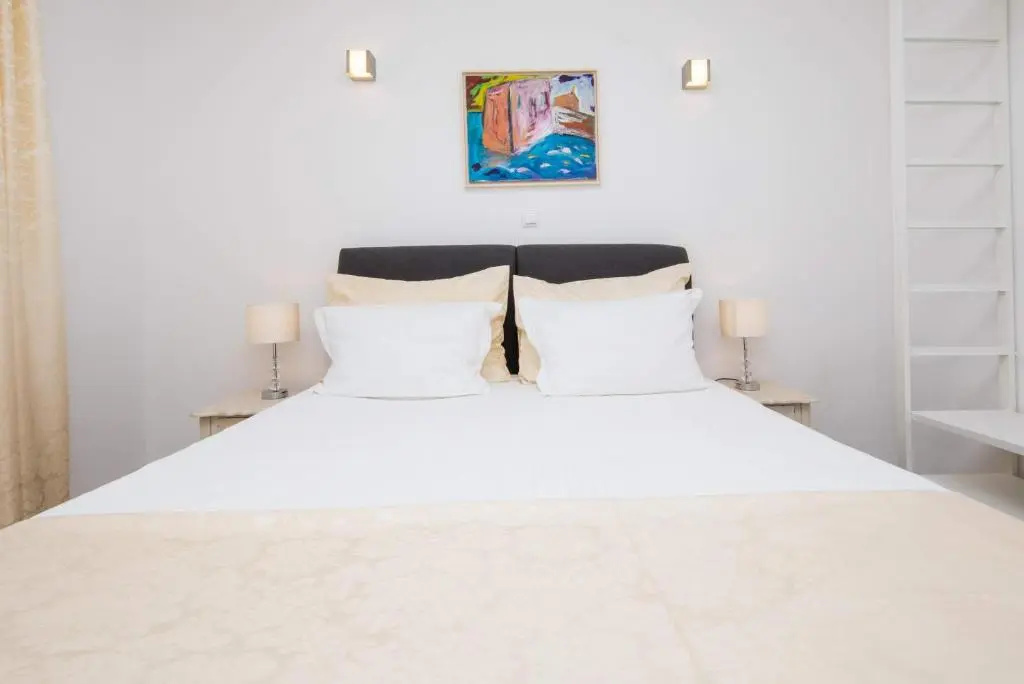 2 Bedrooms Suite