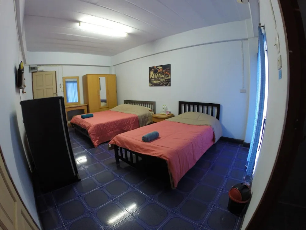 Standard Triple room with balcony