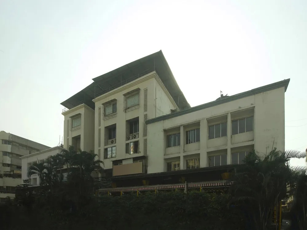 Oyo 24458 Hotel Saim Pride