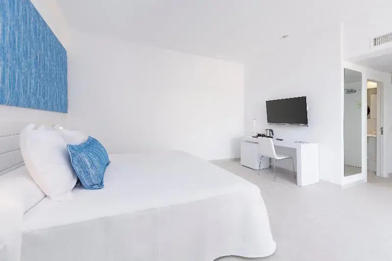 Standard room with balcony