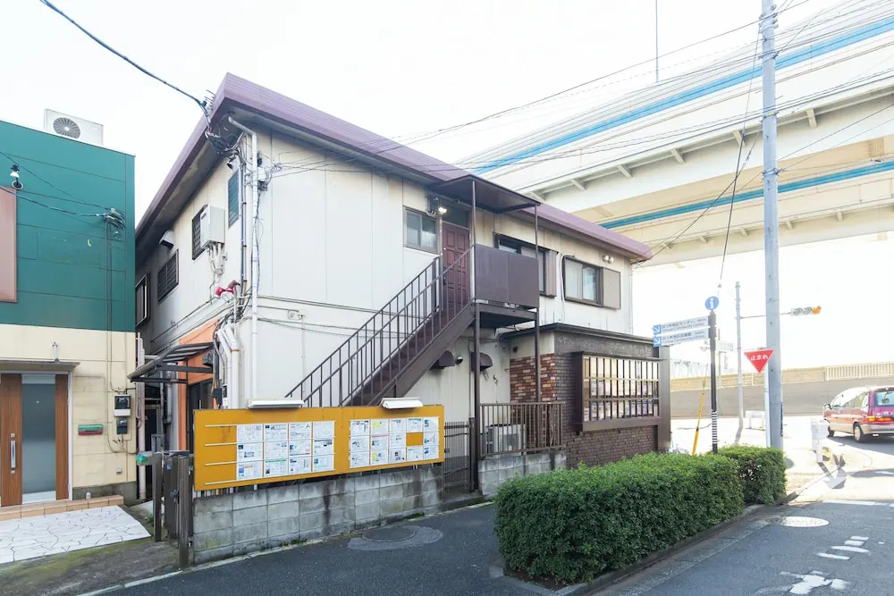 Station Side 113 in Tokyo