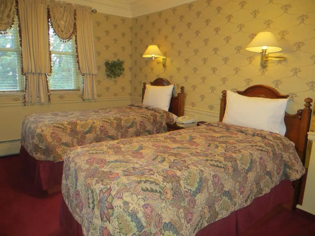 Standard Double room (twin beds)