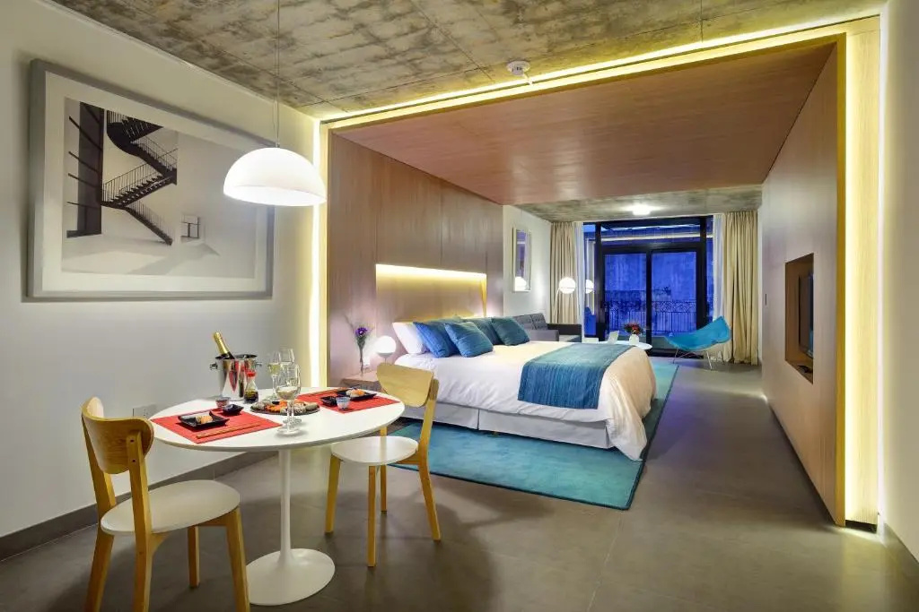 Executive Suite