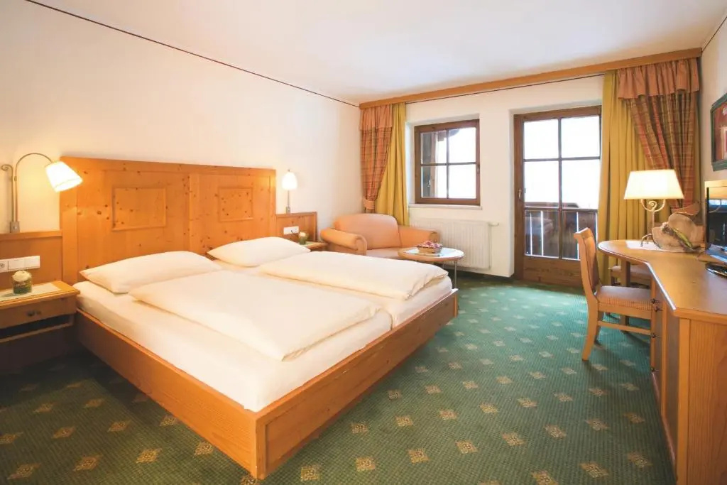 Standard Double room (full double bed)