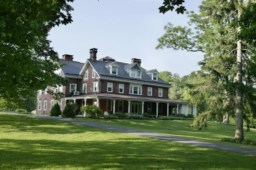 Cameron Estate Inn & Restaurant