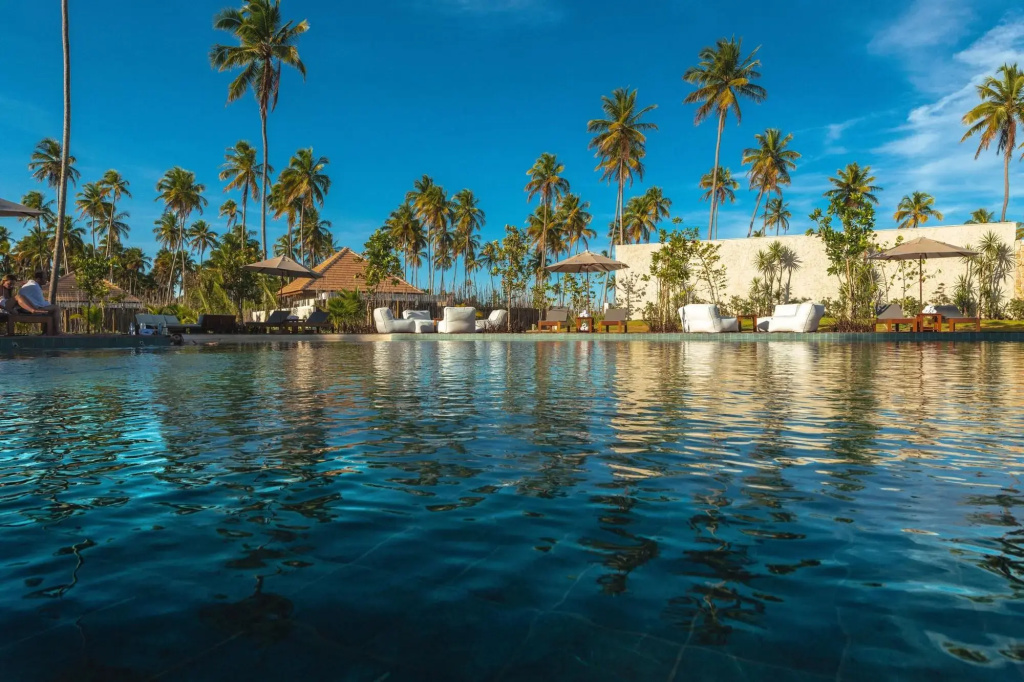 Beach & Waterfront