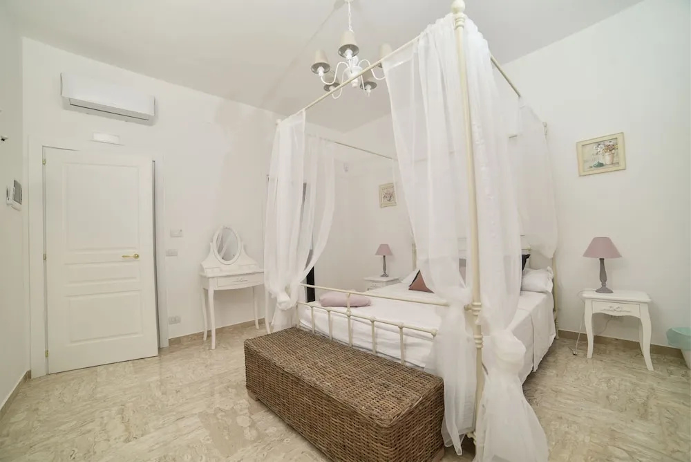 1 Bedroom Standard Triple room with pool view