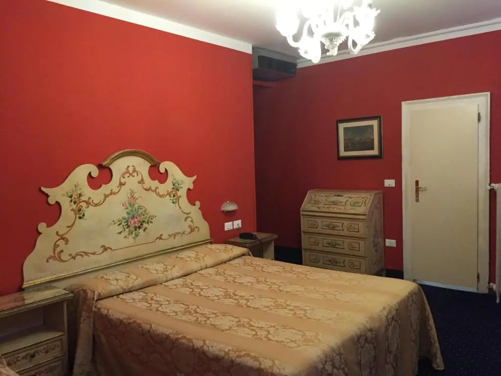 Triple room