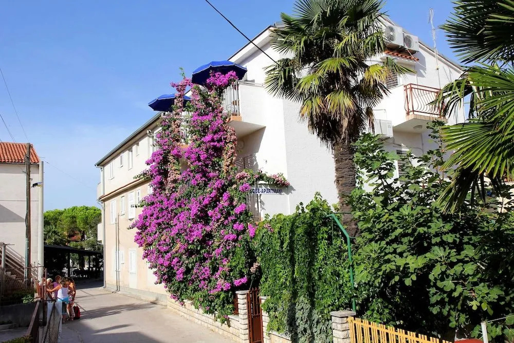 Apartmani J&R Babara