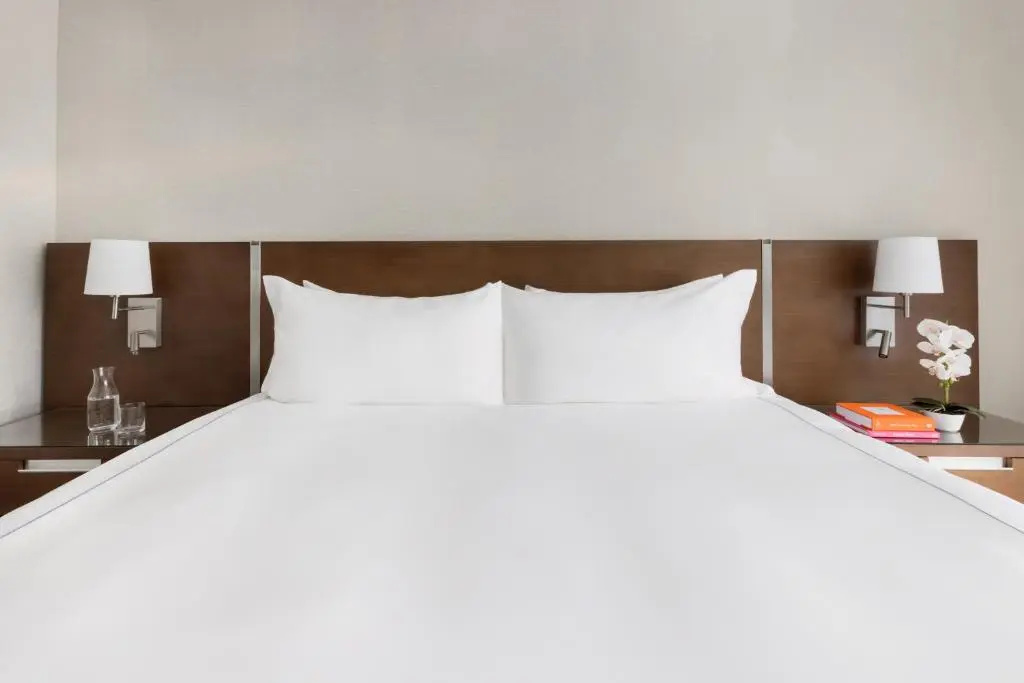 The Altair Bay Harbor Hotel Room Type - Deluxe Double room with balcony and with water view (full double bed)
