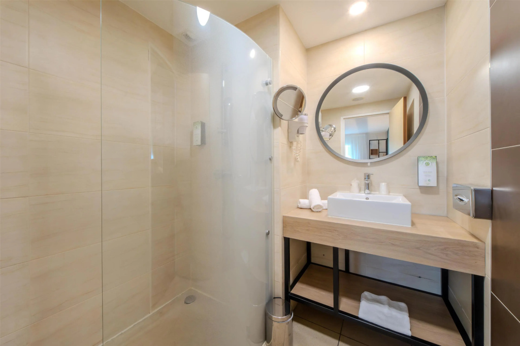 Campanile Montpellier Ouest - Chambres
