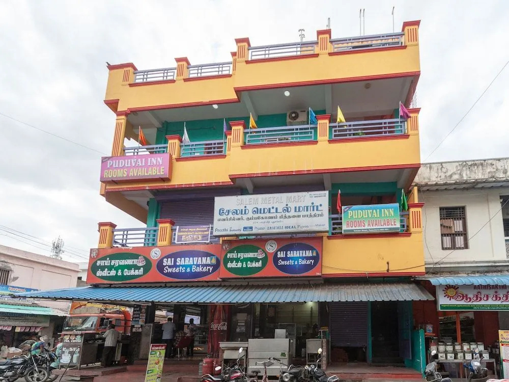 Oyo 18450 Puduvai Inn Guest House