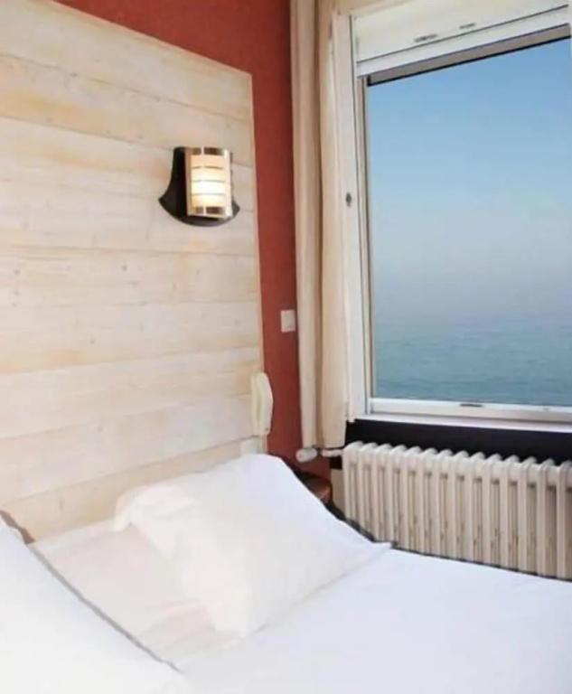 Standard Double room with sea view (full double bed)