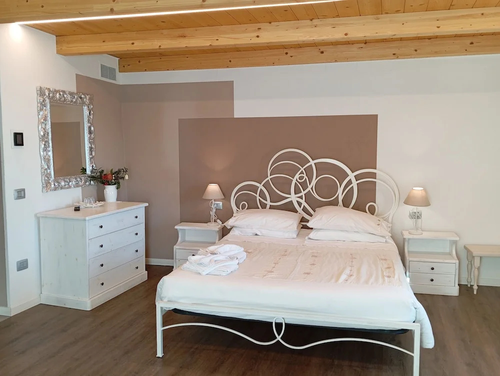 Ca' Baetti B&B Antico Borgo — 5