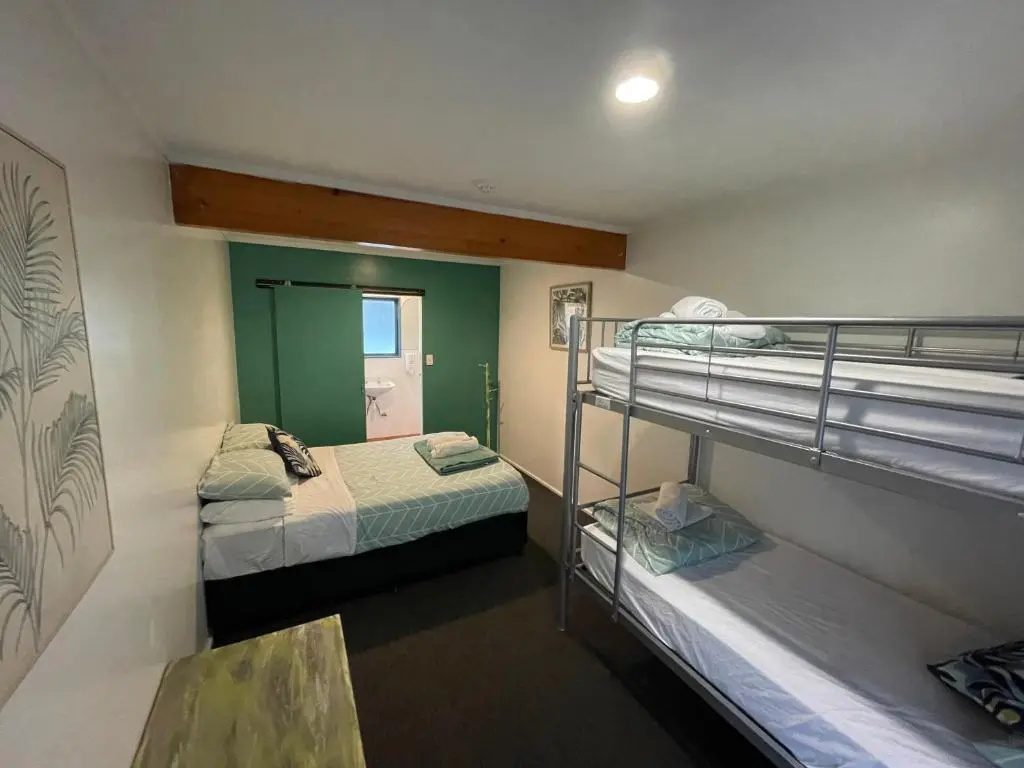 Economy room