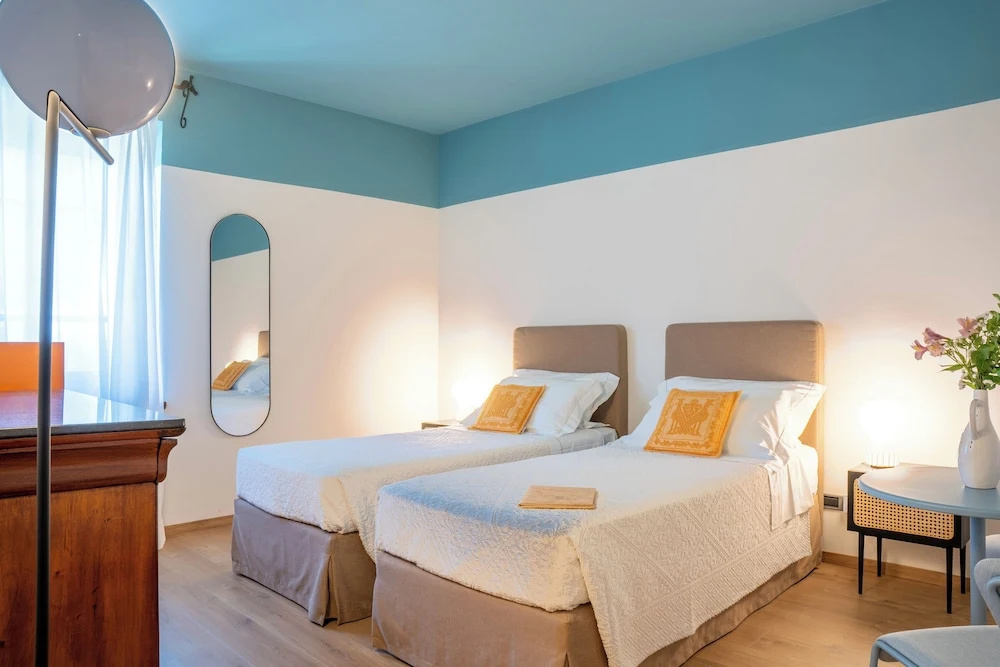 Superior Double room (full double bed)