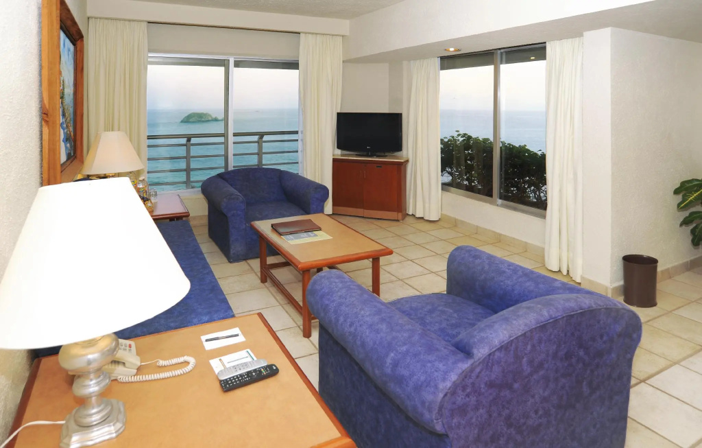 Quadruple Junior Suite