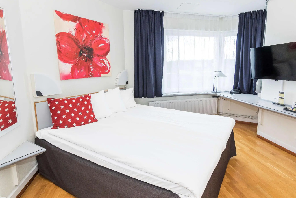 Standard Double Family room (full double bed)