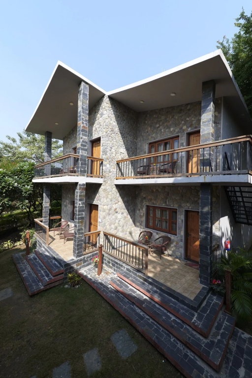 Aacorn Hideaway Resort & Spa