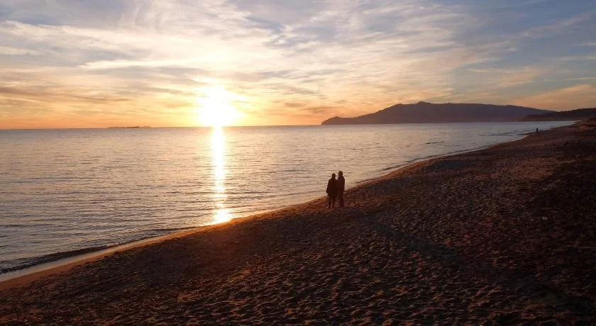 Beach & Waterfront