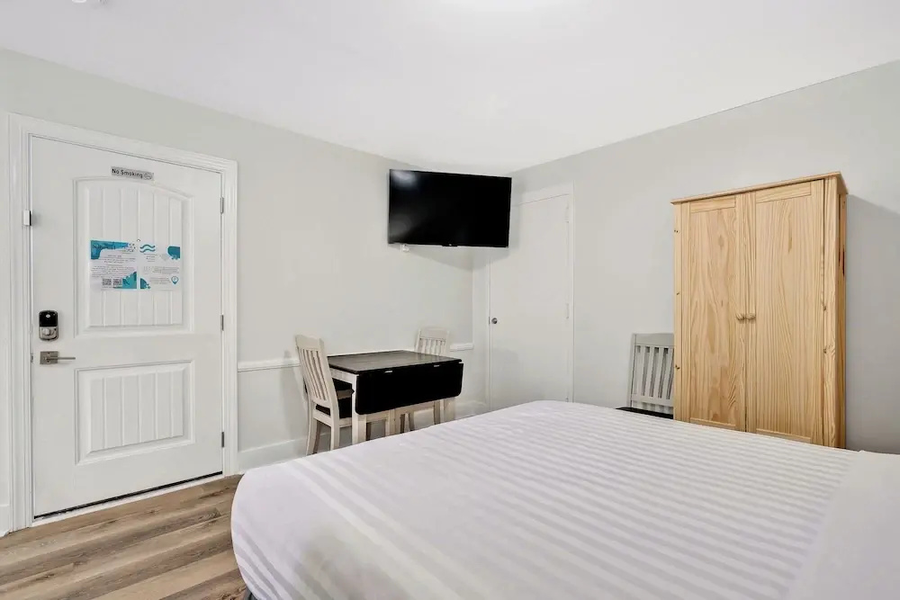 2 Bedrooms Suite with city view